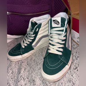 women’s high top vans